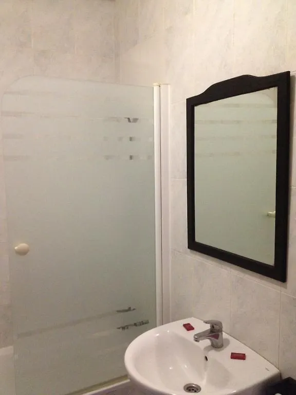 Hostal San Luis Almodóvar del Río بيت ضيافة